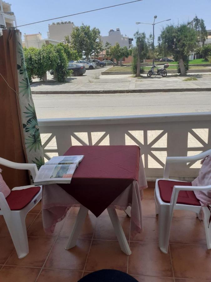 Tzil Home Kyparissia Exterior photo